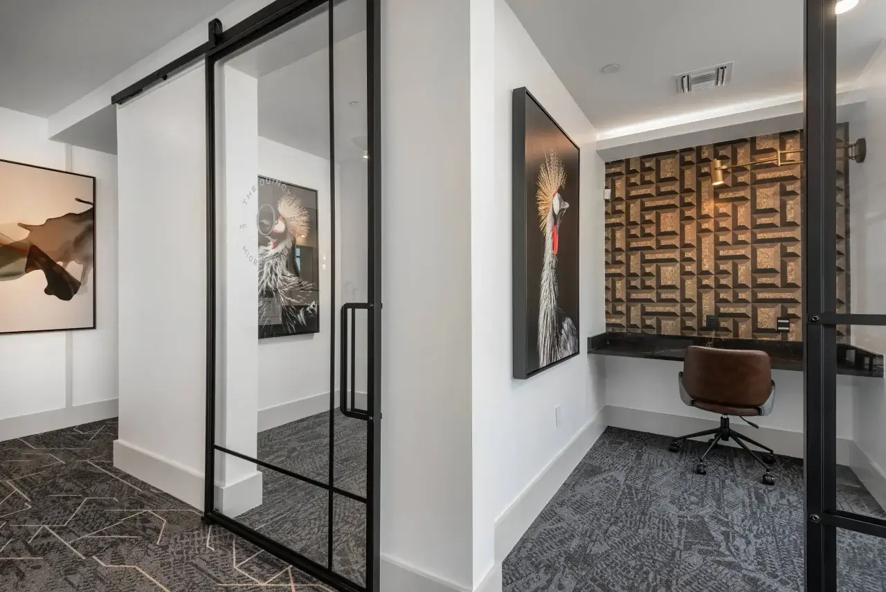 the quincy at kierland scottsdale apartments co-working space 4