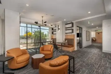 quincy at kierland lounge